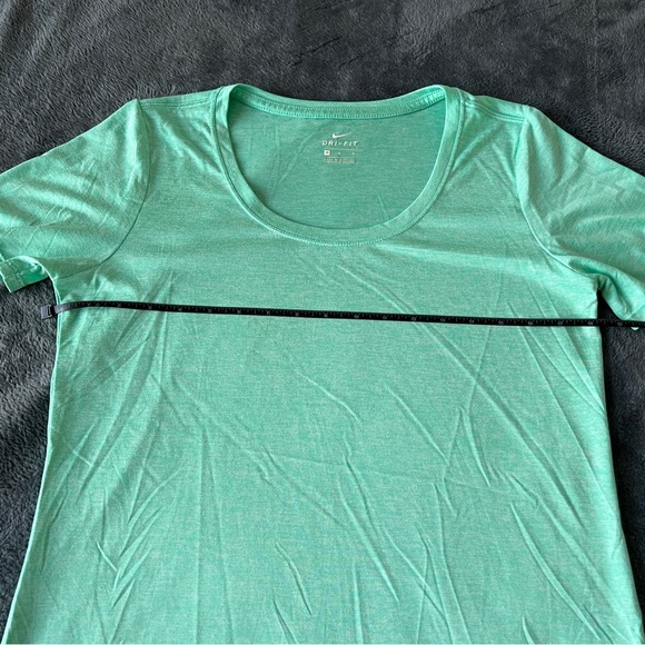 ✨Nike Women's Mint Green Short Sleeve Tee - Picture 5 of 8